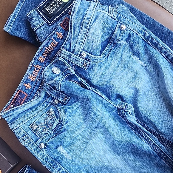 Jeans - Picture 4 of 6